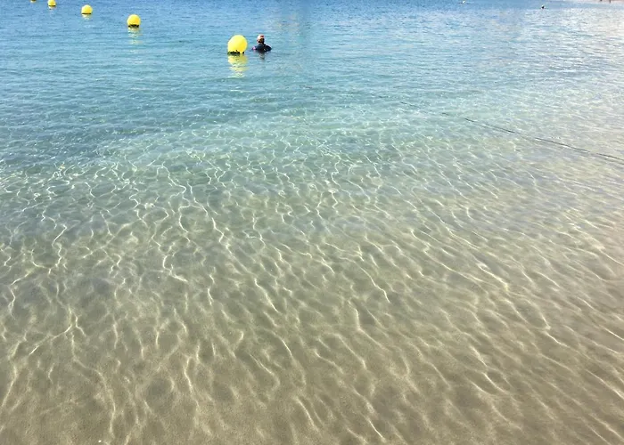 Daire Castle Harbour