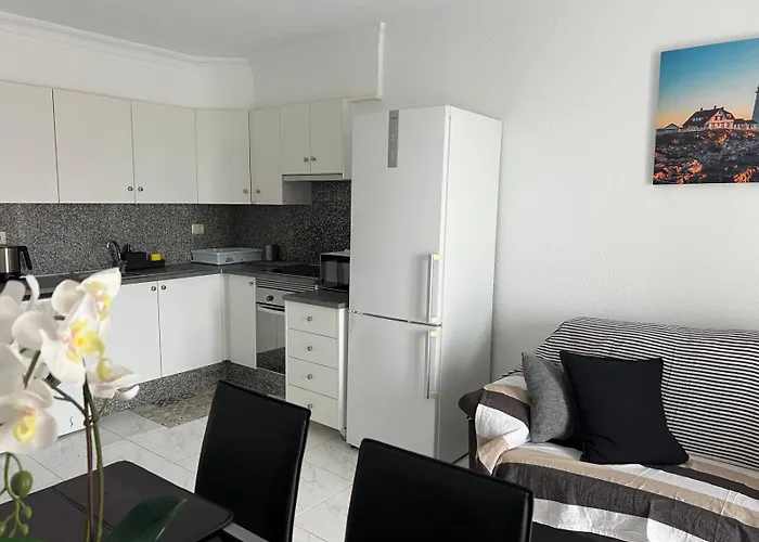 Daire Castle Harbour